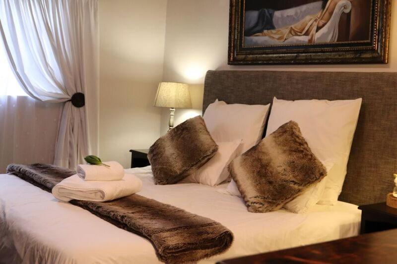 Waterfront Guest House 乌平通 外观 照片