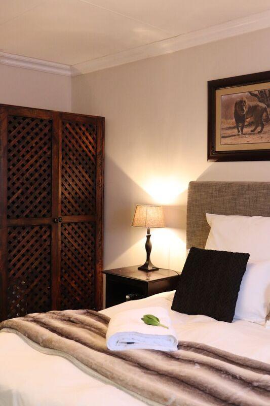 Waterfront Guest House 乌平通 外观 照片